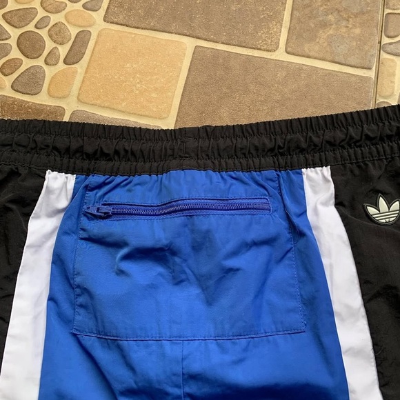Adidas Shorts - Picture 3 of 5